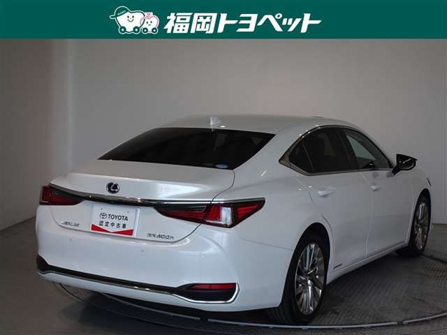 ES300h バージョンL