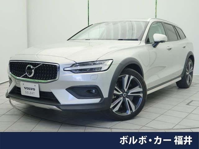 V60クロスカントリーT5 AWD プロ 4WD