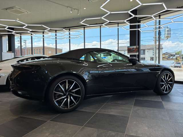 DB11ヴォランテV8