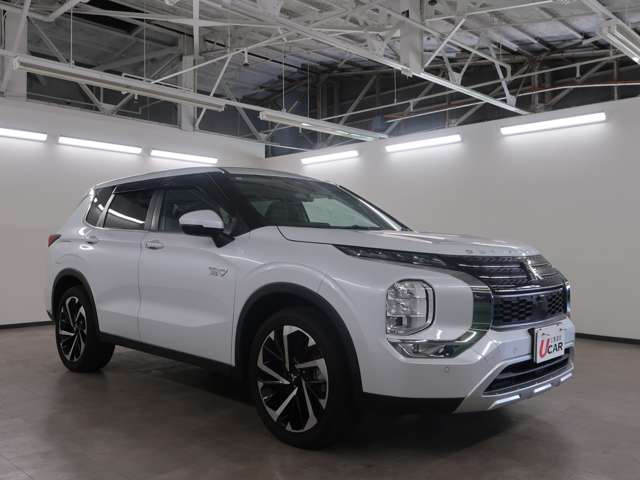 アウトランダーPHEV 2.4 G 4WD