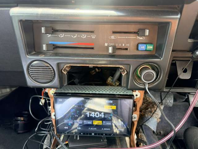 �C�ɂȂ邨�Ԃ�����܂�����E�̓d�b�ԍ����璼�ڂ��X�ɂ��₢���킹���������B�x�����@����ԗ����A��Ԃ܂łȂ�ł������������Ē����܂��B�X�^�b�t�ꓯ���A�����҂����Ă���܂��B