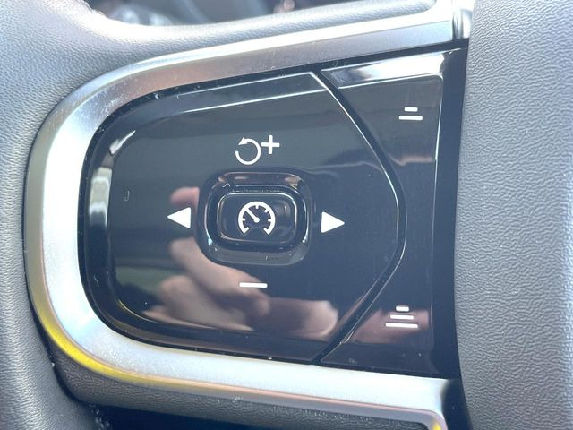 XC60アルティメット B5 AWD 4WD