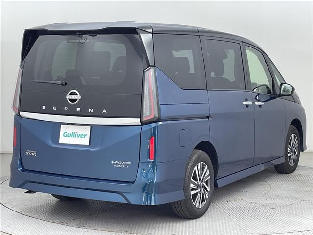 セレナ1.4 e-4ORCE ハイウェイスターV 4WD