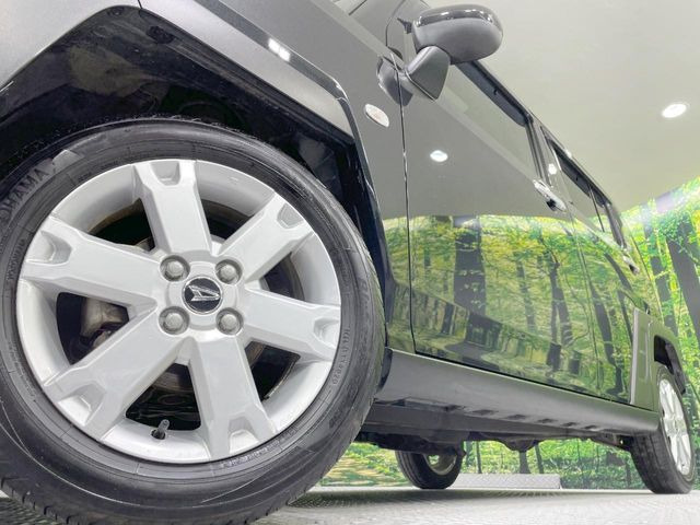 �y����15�C���`�A���~�z�C�[���z�O�ςɃ}�b�`���������A���~�z�C�[���𑕒����Ă���܂��B�e��ЊO�A���~�z�C�[����A�X�^�b�h���X�^�C�����戵�����Ă���܂��B���񂲑��k����������