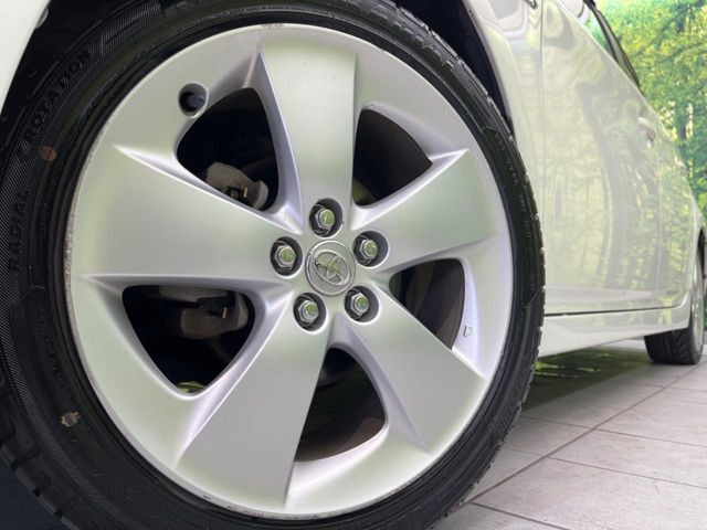�y����17�C���`�A���~�z�C�[���z�O�ςɃ}�b�`���������A���~�z�C�[���𑕒����Ă���܂��B�e��ЊO�A���~�z�C�[����A�X�^�b�h���X�^�C�����戵�����Ă���܂��B���񂲑��k����������