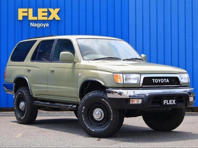 ハイラックスサーフ2.7 SSR-X ホワイトプレミアム 4WD