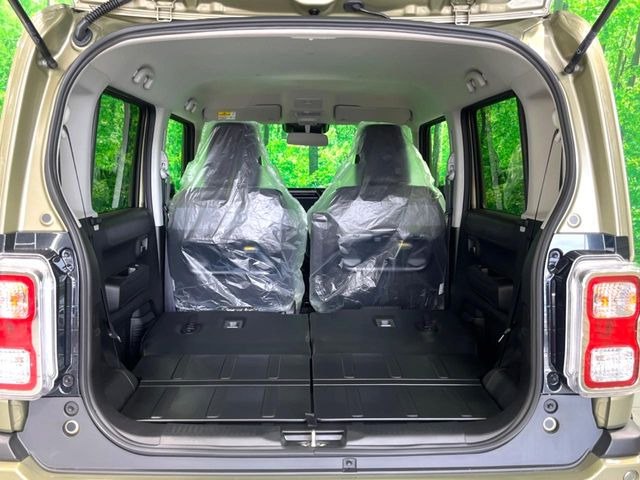 普段のお買い物や通勤、送迎等に十分な荷室スペースを確保しております。セカンドシートを倒すと、大きな荷物の積載も可能です♪