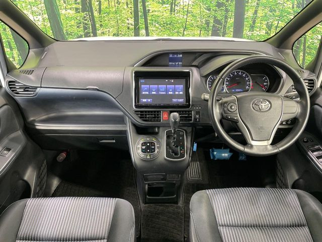 ヴォクシー2.0 ZS 煌