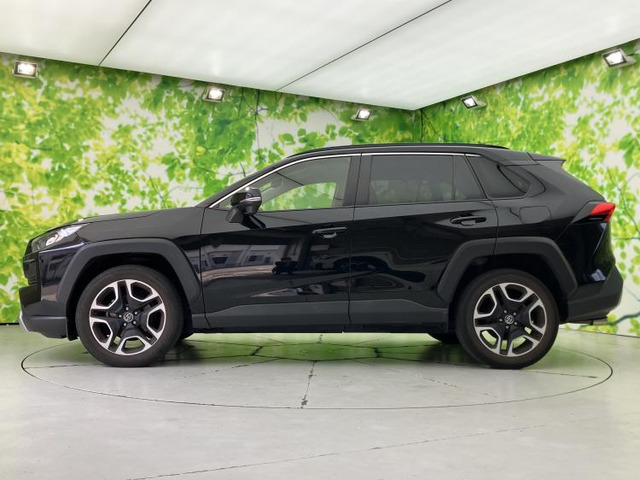 RAV42.0 アドベンチャー 4WD
