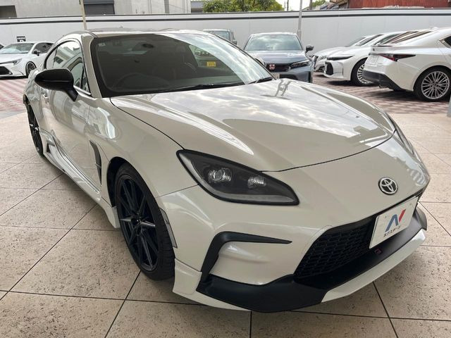 �������x�̃K���X�疌�ŝ����͂������A�㎿�ȃc���E����������B���O����_���J�����؂Ȉ��Ԃ�ی삵�A�F�����E�򉻂�h�~�B�u�e�X�v���b�V���R�[�g�v�A�u�e�v���~�b�T�R�[�g�v���炨�I�т��������܂��B