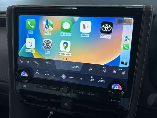 AppleCarPlay�AandroidAuto�ɑΉ����Ă���A�X�}�z�ƃ����N���ăA�v�����g�p�ł��܂��B