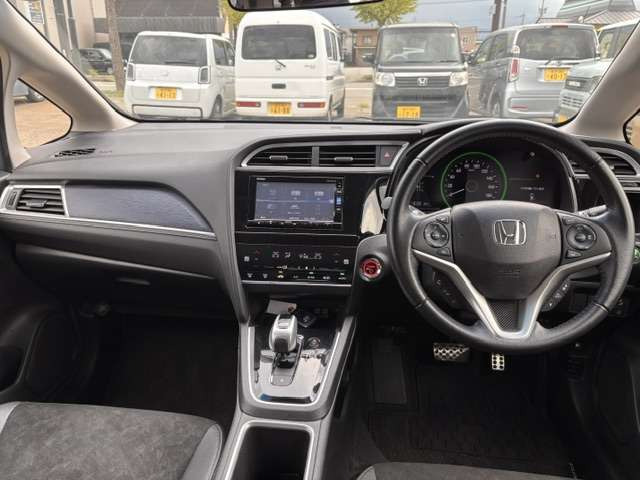 シャトル1.5 ハイブリッド X ホンダセンシング