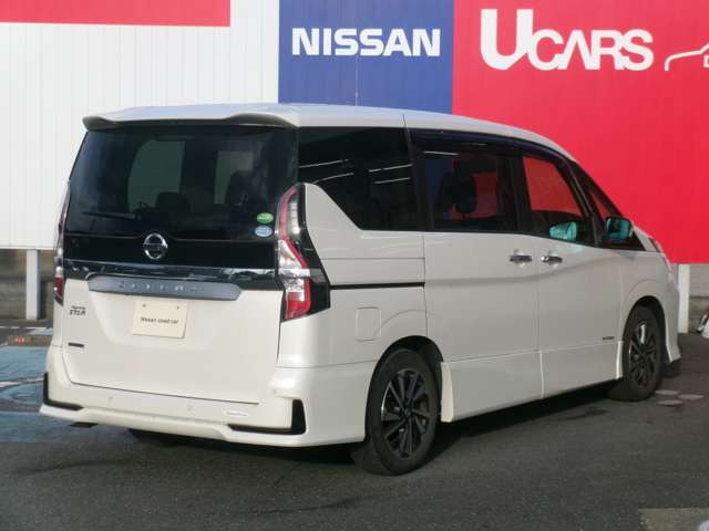 セレナ2.0 ハイウェイスターV