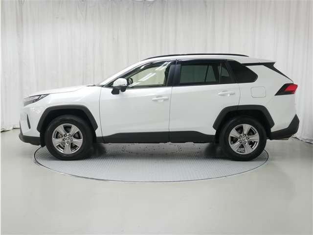 RAV42.5 ハイブリッド X E-Four 4WD