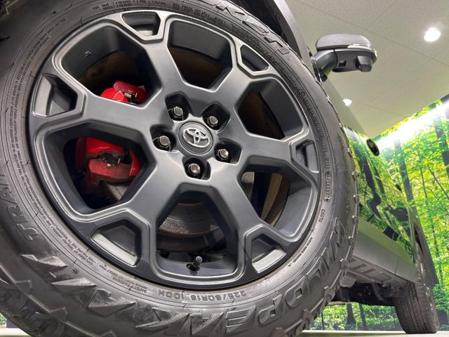 �y����18�C���`�A���~�z�C�[���z�O�ςɃ}�b�`���������A���~�z�C�[���𑕒����Ă���܂��B�e��ЊO�A���~�z�C�[����A�X�^�b�h���X�^�C�����戵�����Ă���܂��B���񂲑��k����������