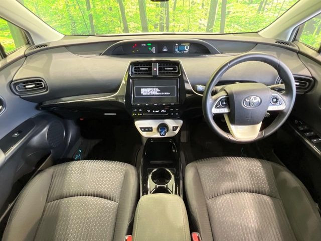 プリウス1.8 S セーフティ プラス