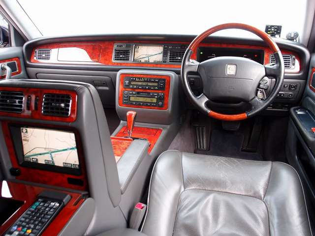 �������Y��Ƀ��[���N���[�j���O�ς�!���΂��̌��ȏL����F���܂̏L����������܂���B�S�ȓd���V�[�g�A�V�[�g�q�[�^�[�A�}�b�T�[�W�@�\�Ȃǂ̏[�������̈��B���ЂɂăJ�X�^�����{�����W�����N�V�����ԗ�!