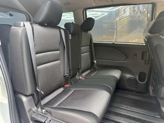 車内もキレイで嫌な臭いもありません☆車内の臭い、汚れが気になる方は内装のスチームクリーナーも施工可能です♪