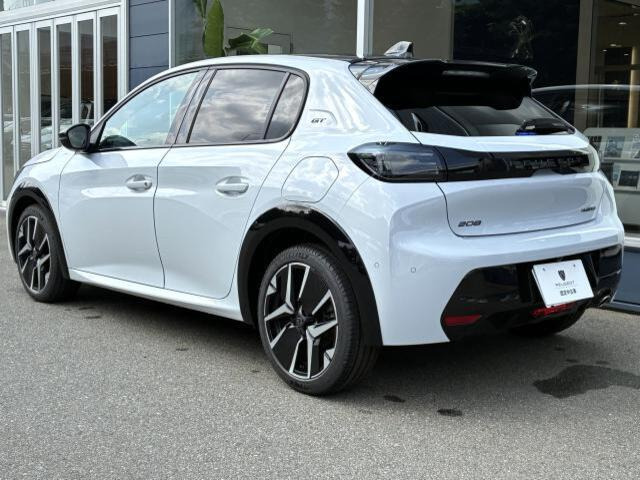 208GT ハイブリッド