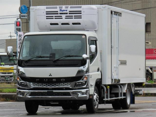 キャンター冷蔵冷凍車