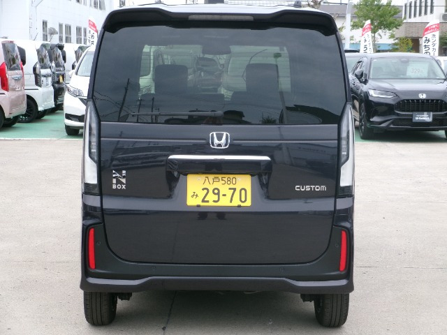 N-BOX