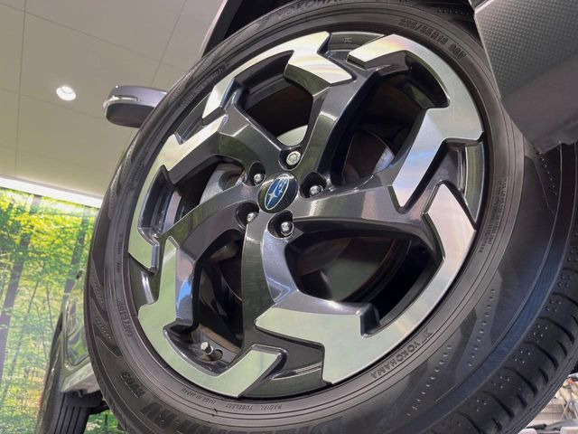 �y����18�C���`�A���~�z�C�[���z�O�ςɃ}�b�`���������A���~�z�C�[���𑕒����Ă���܂��B�e��ЊO�A���~�z�C�[����A�X�^�b�h���X�^�C�����戵�����Ă���܂��B���񂲑��k����������
