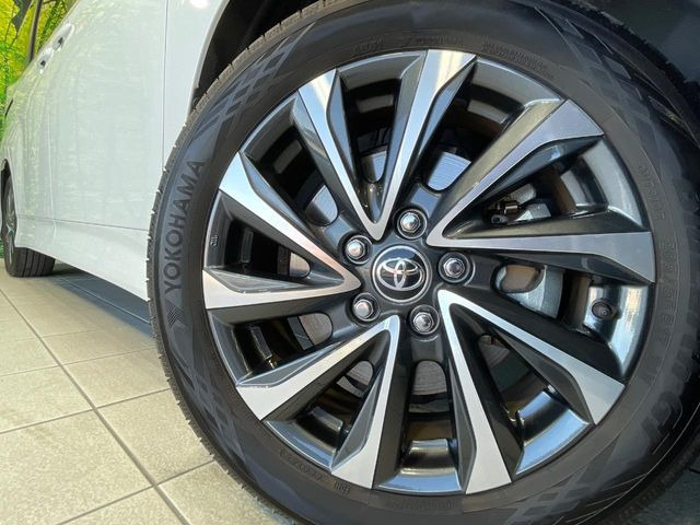 �y����17�C���`�A���~�z�C�[���z�O�ςɃ}�b�`���������A���~�z�C�[���𑕒����Ă���܂��B�e��ЊO�A���~�z�C�[����A�X�^�b�h���X�^�C�����戵�����Ă���܂��B���񂲑��k����������