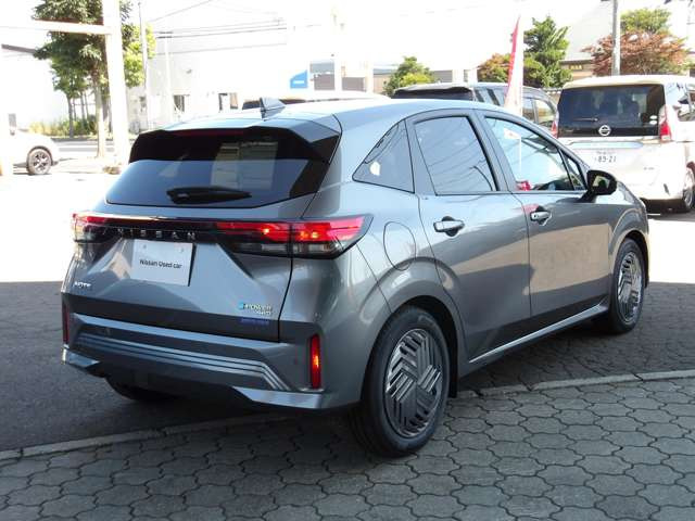 ノート1.2 X FOUR 4WD