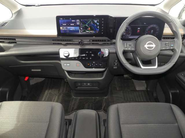 セレナ1.4 e-POWER ハイウェイスターV