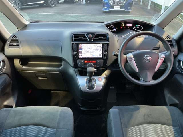 セレナ2.0 20X Vセレクション+Safety S-HYBRID