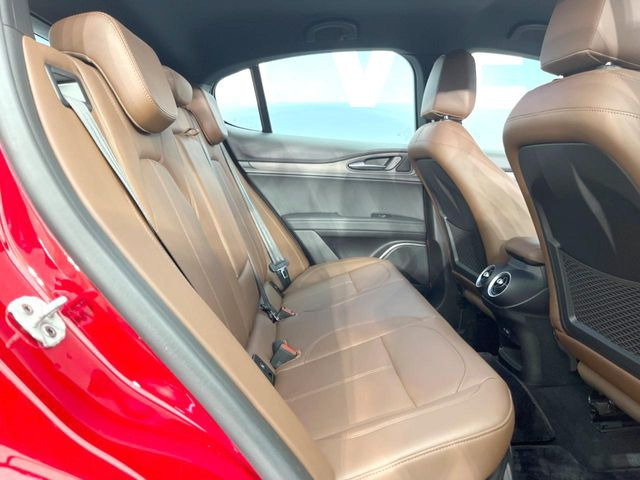 ���㕔���Ȃ��C�ɂȂ�悤�ȃL�Y�E�����ւ��蓙�A�傫�ȃ_���[�W�͂Ȃ��A�ǍD�ȏ�Ԃł��B