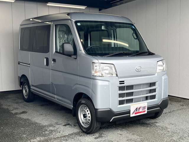 普通車は「サービスカーエムズ 本店」、軽自動車は「サービスカーエムズ 交差店」からお探し頂けます。