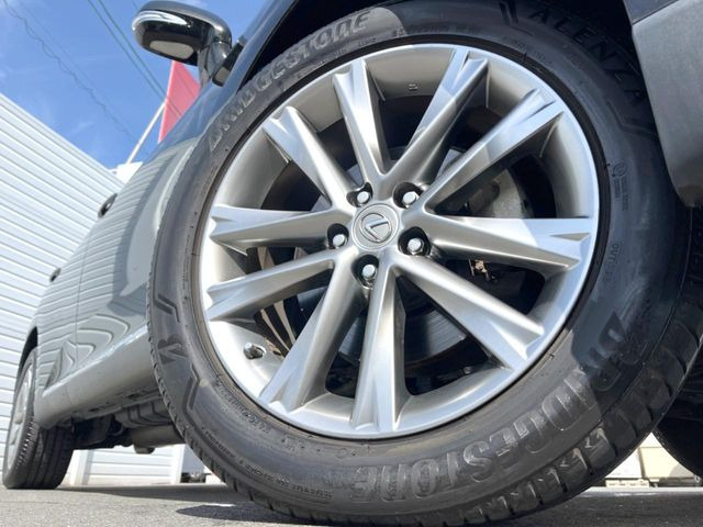 �y����19�C���`�A���~�z�C�[���z�O�ςɃ}�b�`���������A���~�z�C�[���𑕒����Ă���܂��B�e��ЊO�A���~�z�C�[����A�X�^�b�h���X�^�C�����戵�����Ă���܂��B���񂲑��k����������