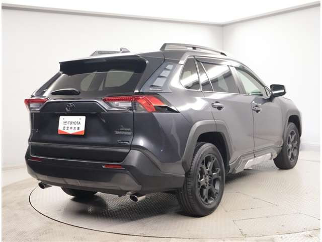RAV42.0 アドベンチャー オフロードパッケージ 4WD