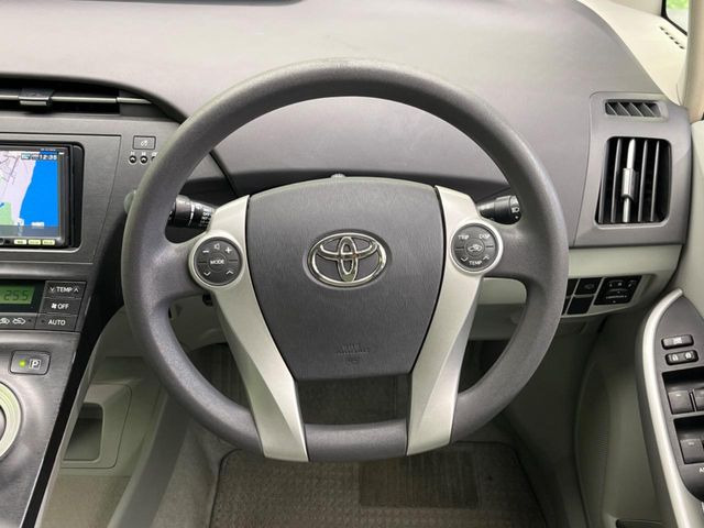 �y�X�e�A�����O�X�C�b�`�z�^�]���A�O������ڐ������炷���ƂȂ��A�I�[�f�B�I���̑��삪�\�ȕ֗��@�\!���S&���K�ȃh���C�u�����o���Ă���܂���