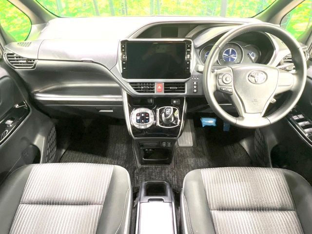 ヴォクシー1.8 ハイブリッド ZS 煌