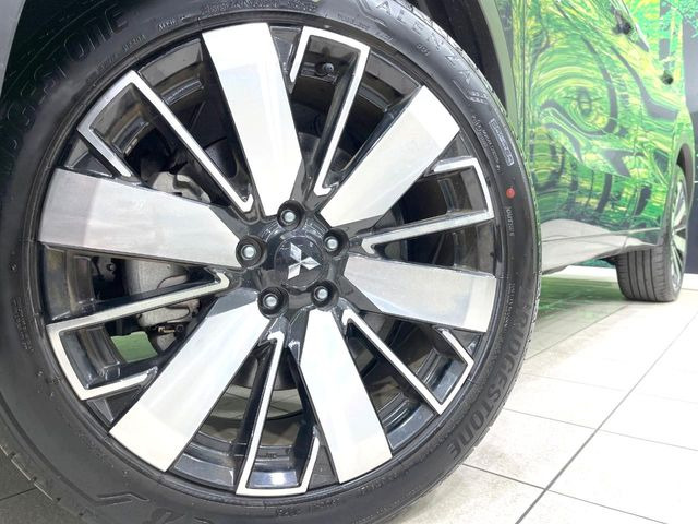 �y����20�C���`�A���~�z�C�[���z�O�ςɃ}�b�`���������A���~�z�C�[���𑕒����Ă���܂��B�e��ЊO�A���~�z�C�[����A�X�^�b�h���X�^�C�����戵�����Ă���܂��B���񂲑��k����������