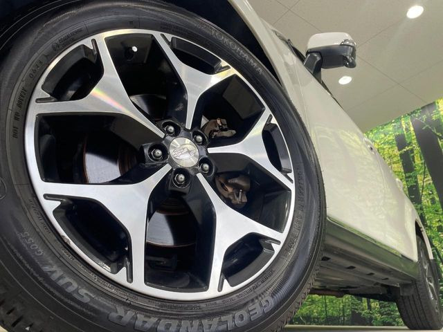 �y����18�C���`�A���~�z�C�[���z�O�ςɃ}�b�`���������A���~�z�C�[���𑕒����Ă���܂��B�e��ЊO�A���~�z�C�[����A�X�^�b�h���X�^�C�����戵�����Ă���܂��B���񂲑��k����������