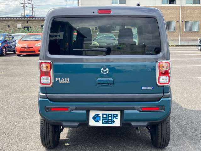���A�܂��ɂ�HYBRID�G���u�����AFLAIR�G���u�����A�}�c�_�G���u�����A���A���C�p�[�𑕔����Ă��܂��B�O���[���n�̊O���F�ƃO���[�n�̃��[�t�̑g�ݍ��킹�ł��BCARGO����X�̍w�������������T�|