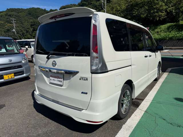 セレナ2.0 ハイウェイスター Vセレクション