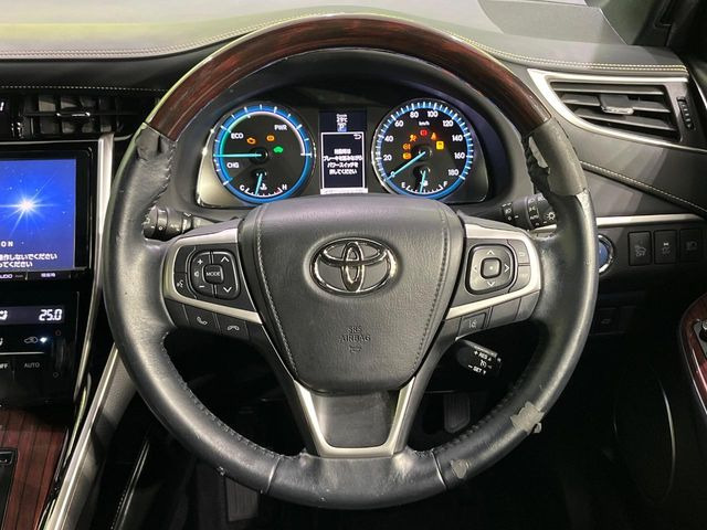 【ステアリングスイッチ】運転中、前方から目線をそらすことなく、オーディオ等の操作が可能な便利機能!安心&快適なドライブを演出してくれます♪