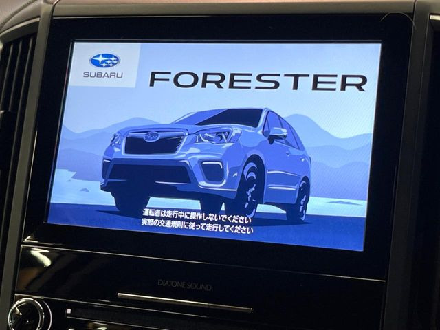 �y����8�C���`�i�r�z�l�C�̏����i�r�𑕔����Ă���܂��B�i�r�̎g���₷���͂������A�I�[�f�B�I�@�\���[��!�L�����v�◷�s�͂������A�ʋ΂┃�����ȂǕ��i�̃h���C�u���y�����Ȃ�͂���
