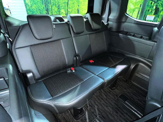 3��ڃV�[�g�͂�������ԗǍD����l�ł��������ƍ����Ē����܂��̂ŁA��l���ł̂��o���������N���N�ł��􂲉Ƒ��ŁA�C�̒m�ꂽ���ԂŁA�h���C�u�ɍs���̂��y���݂ł��ˁ�