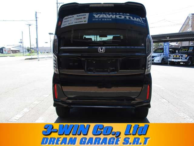 N-BOXカスタムL スタイルプラス ブラック 4WD