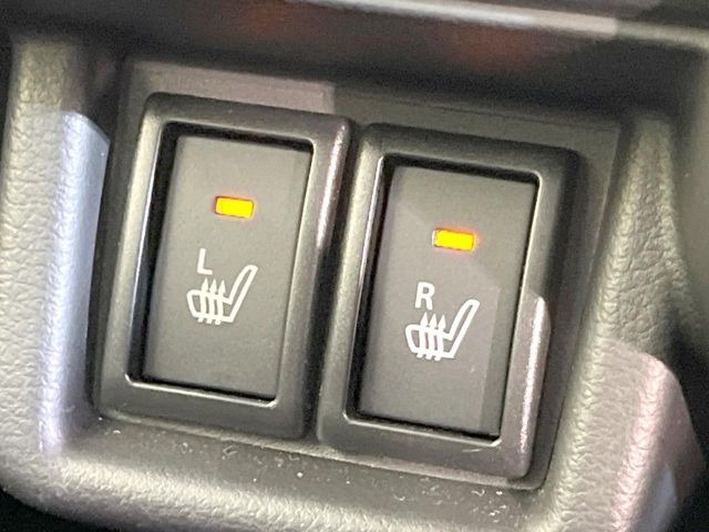 【シートヒーター】寒い日に重宝するシートヒーター!エアコンより早く温まってくれるので寒がりの人も安心ですね♪エアコンの温風は乾燥するから苦手、という方にもをおすすめです。