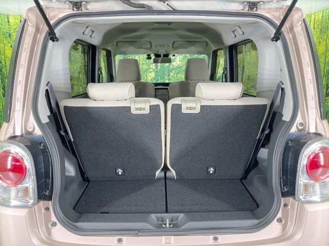 普段のお買い物や通勤、送迎等に十分な荷室スペースを確保しております。セカンドシートを倒すと、大きな荷物の積載も可能です♪