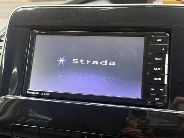 【社外SDナビ】フルセグTVの視聴も可能な高性能&多機能ナビでドライブも快適ですよ☆