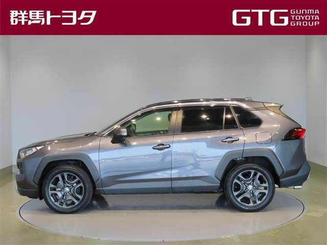 RAV42.0 アドベンチャー 4WD