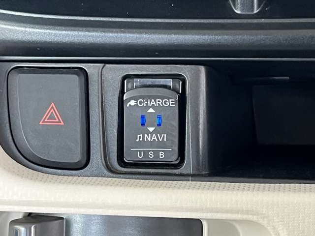 USB�ڑ��AUSB�[�d�\!