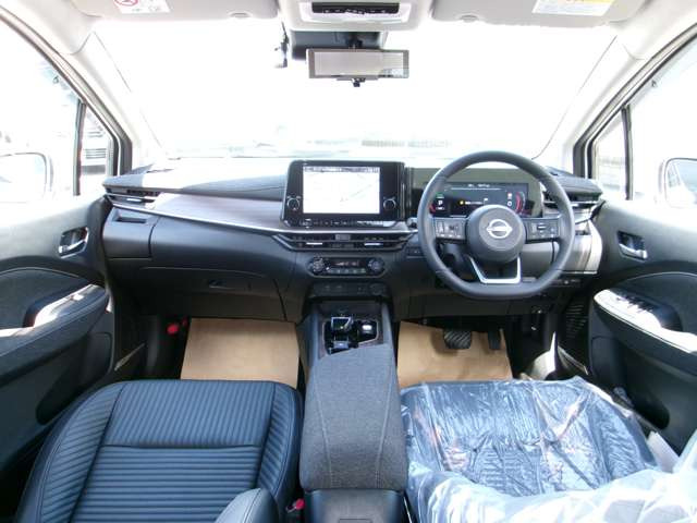 ノートオーラ1.2 G レザーエディション